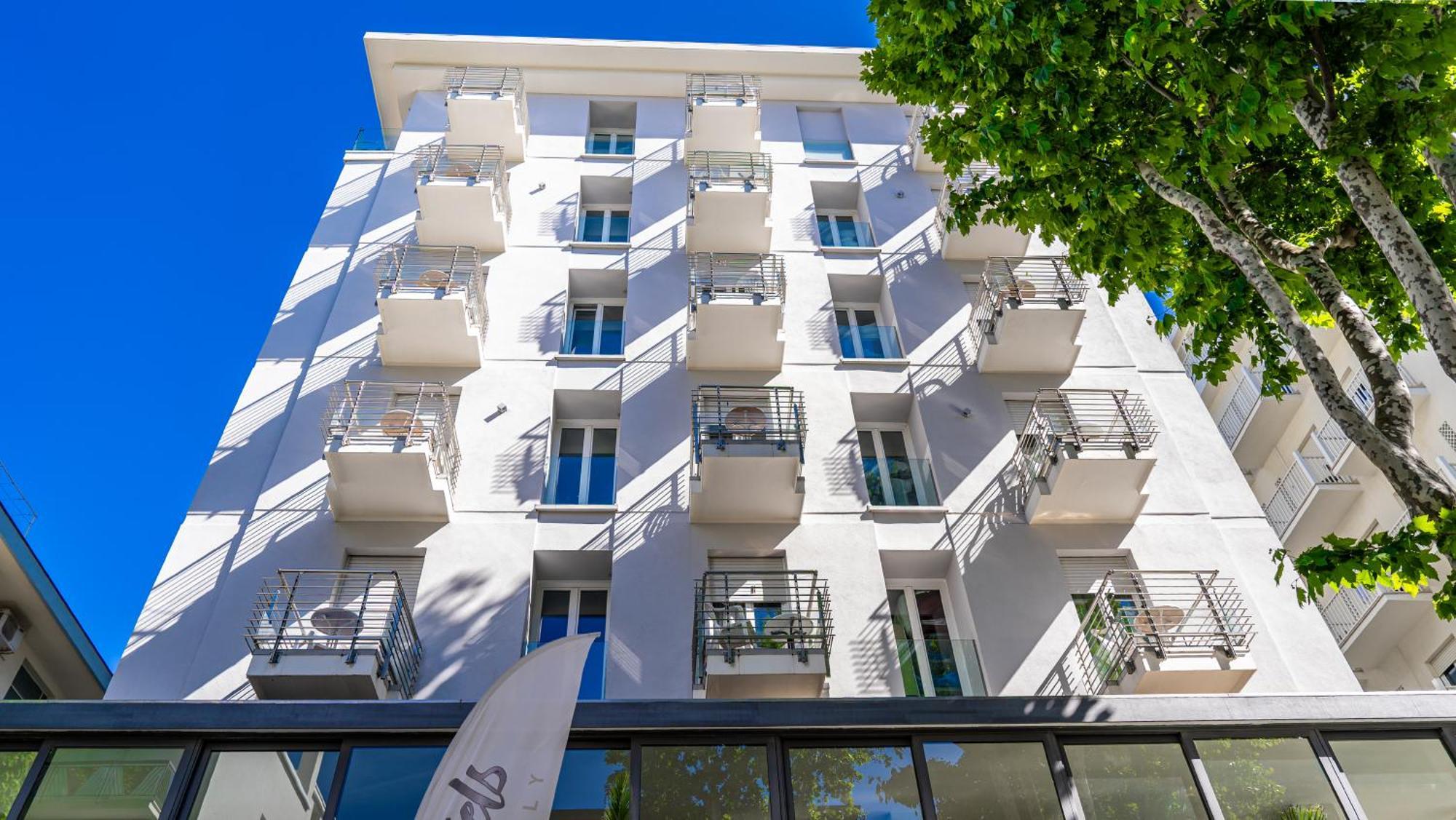 Hotel Eiffel Rímini